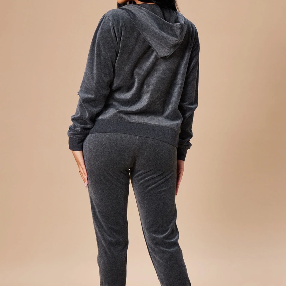 Grey Tracksuit - Picture 8 of 9